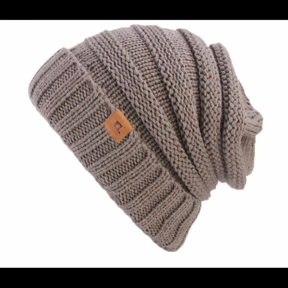 Soft chunky knit slouchy beanie- gray